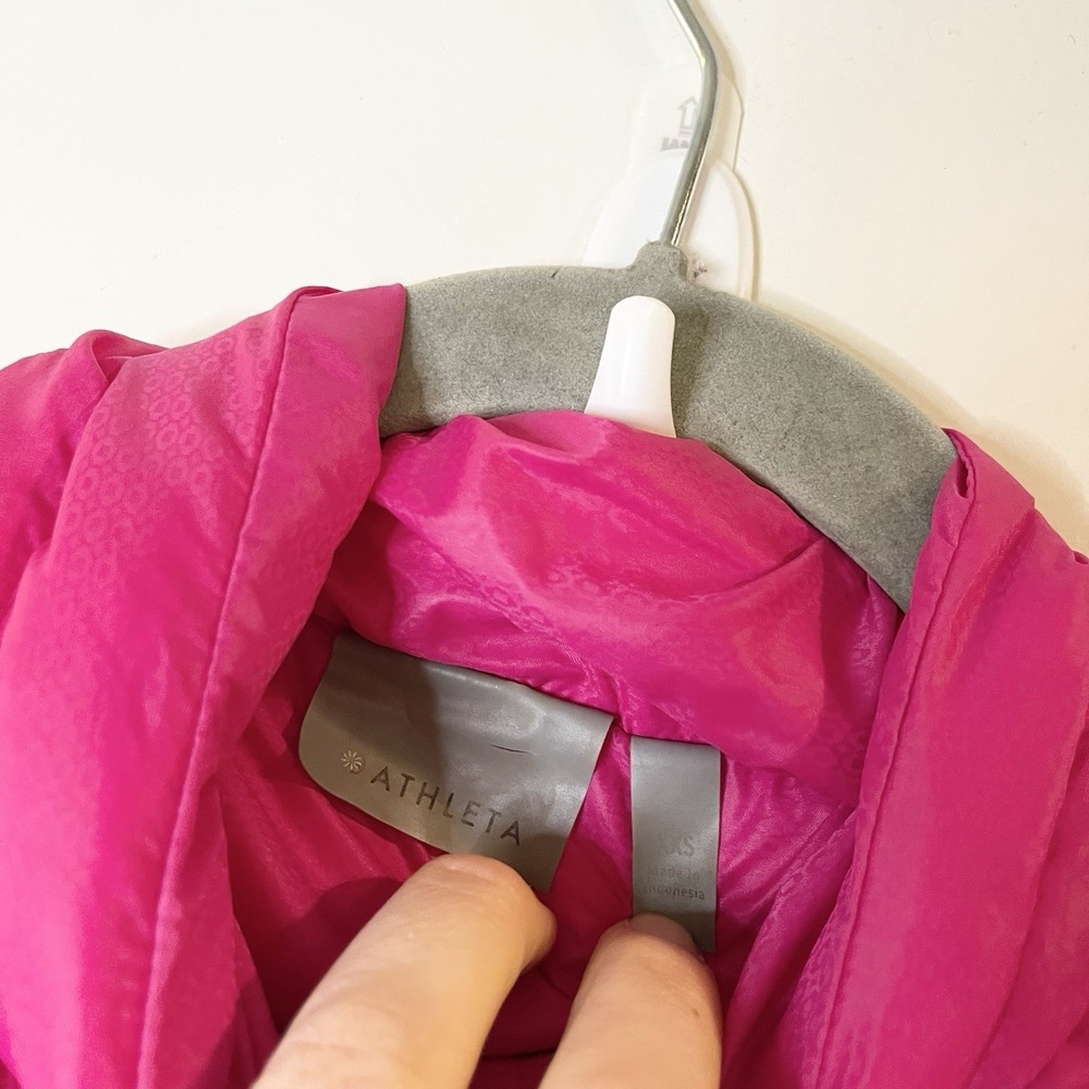 Athleta Women's Puffer Vest Downalicious Deluxe Hot Pink Down Filled XXS 2XS - Picture 6 of 8